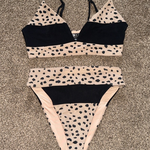 Beach Riot Black and Tan Spotted Bra Set - Picture 2 of 4